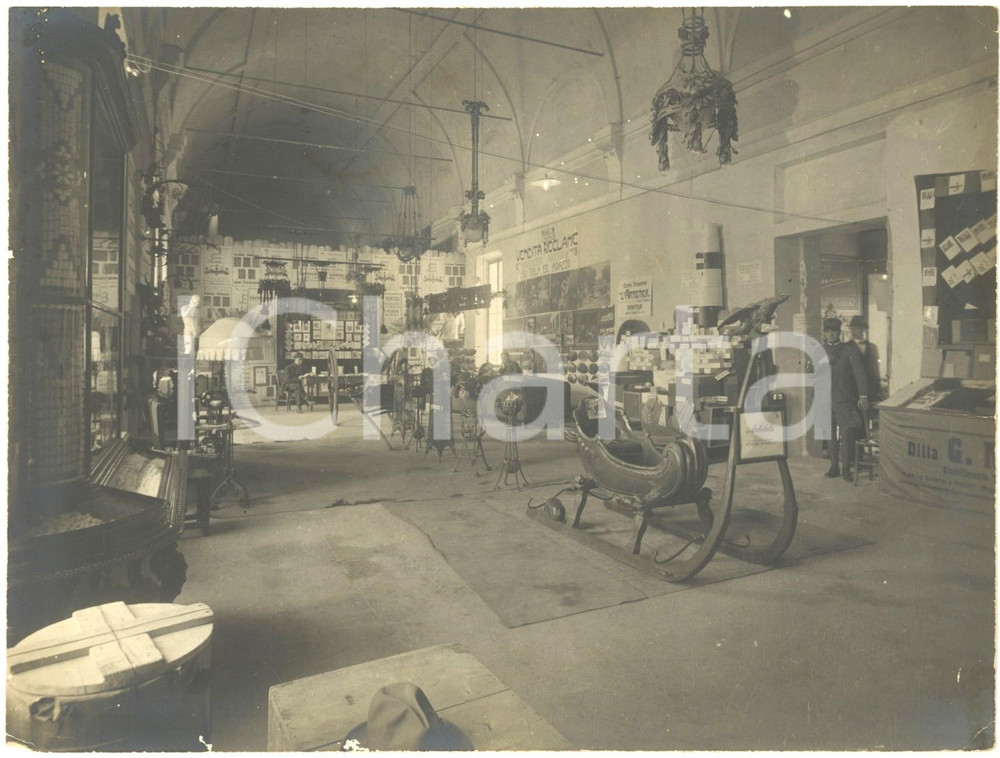 Fotografia d'epoca originale 1920 ca MANTOVA Palazzo Ducale - Esposizione industrie locali *Foto RARA (3) 1