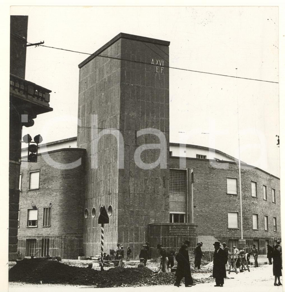 Fotografia d'epoca originale 1939 MILANO Piazza Prealpi - Sede del Gruppo fascista MARIO ASSO *Foto 13x13 1