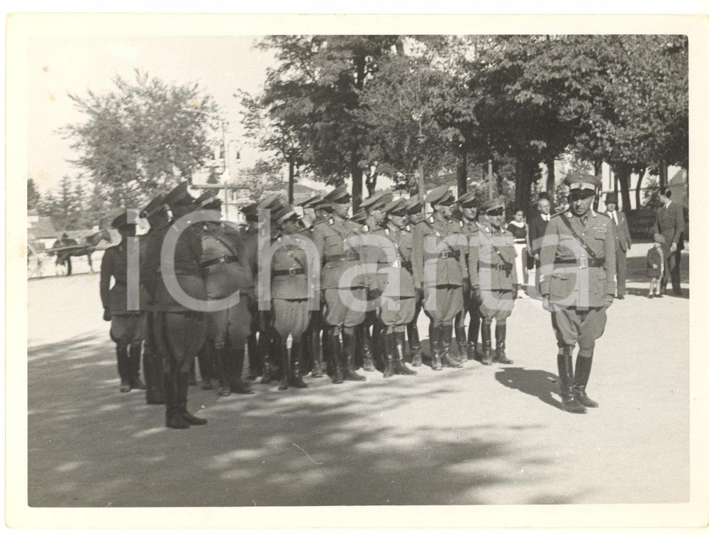 Fotografia d'epoca originale 1935 L'AQUILA Arrivo 95° Regg. Fanteria Brigata UDINE - Cerimonia *Foto (3) 1