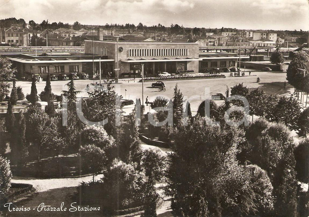 Cartolina originale da collezione 1958 TREVISO PIazzale della Stazione  Panorama Cartolina FG VG 1