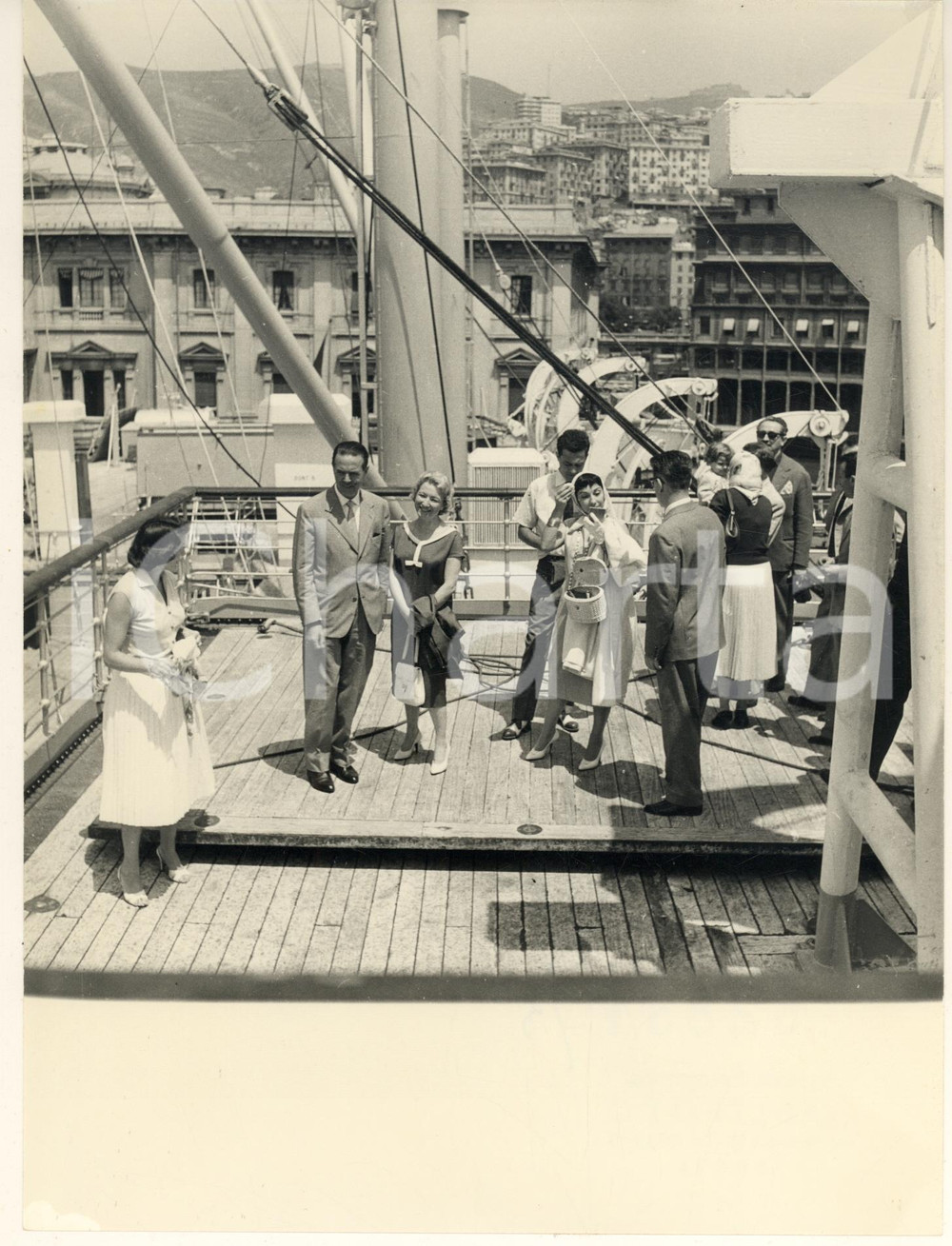 Fotografia d epoca originale 1958 GENOVA TEATRO Partenza Compagnia DUSE per il Sudamerica 4 Foto 1