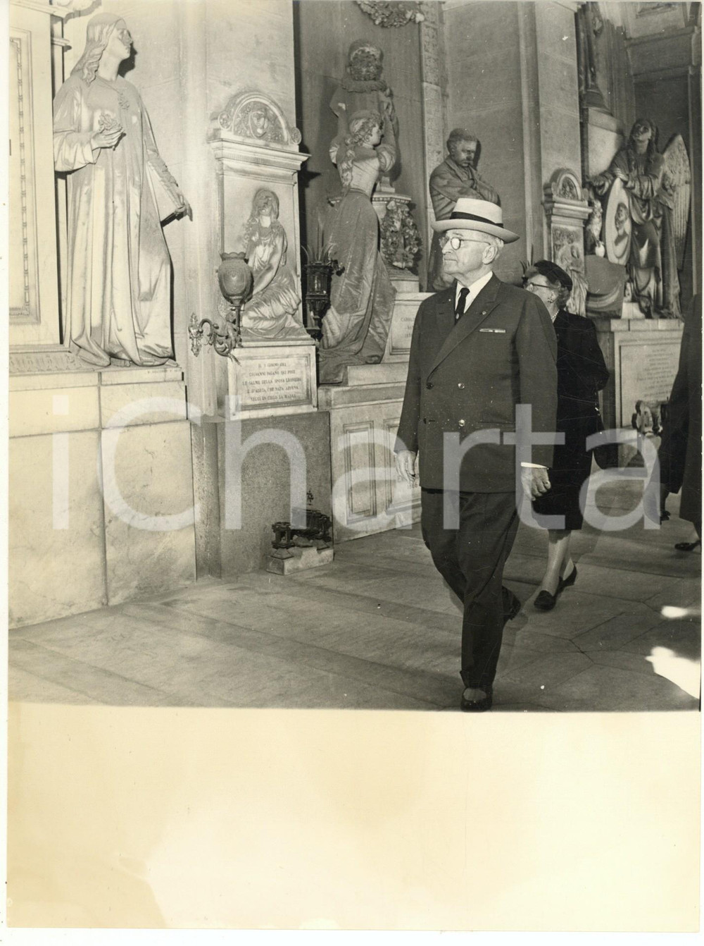 Fotografia d epoca originale 1958 GENOVA Harry TRUMAN visita il Cimitero di Staglieno 1 Foto 1