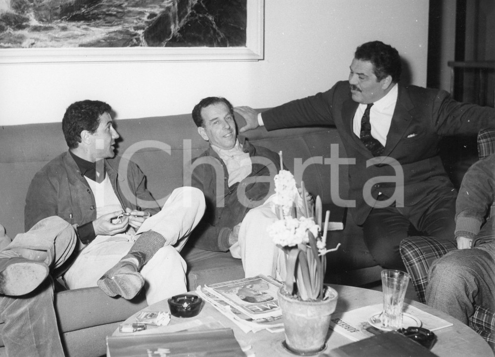 Fotografia d epoca originale 1958 CAMOGLI Operatore Duccio TESSARI Folco LULLI in attesa delle riprese  Foto 1