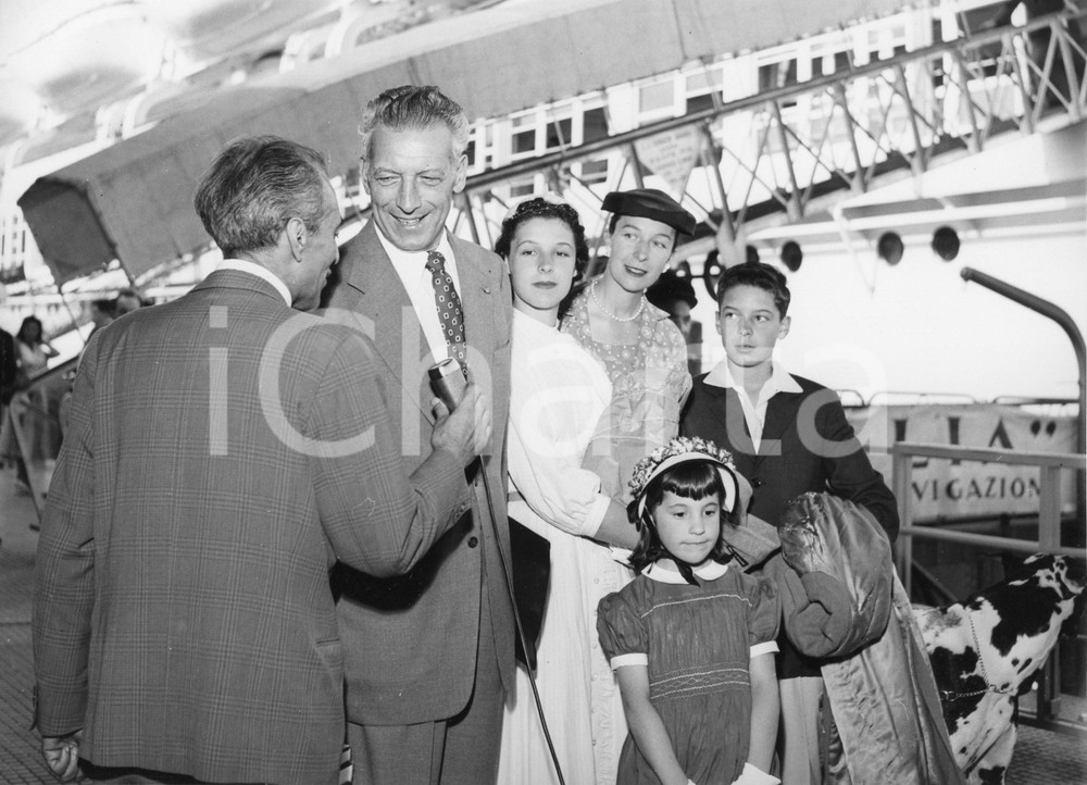 Fotografia d epoca originale 1956 GENOVA  T/N ANDREA DORIA Enzo PINZA sbarca in Italia  Foto 24x18 cm 3 1