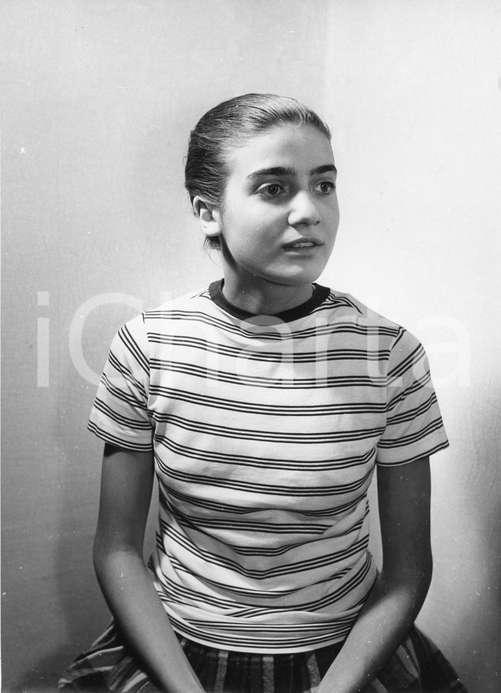 Fotografia d epoca originale 1957 ITALIA  COSTUME Piccola sosia di Grace KELLY Foto 18x24 cm 1