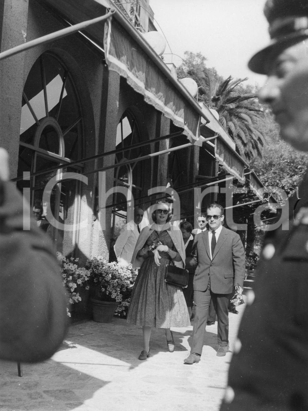 Fotografia d epoca originale 1957 PORTOFINO Grace KELLY Ranieri III di MONACO in vancanza  Foto 18x24 cm 2 1