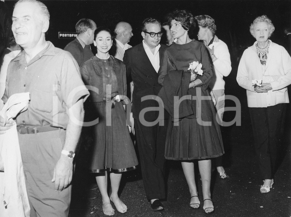 Fotografia d epoca originale 1961 PORTOFINO Maria CALLAS Margot FONTEYN tornano al panfilo di ONASSIS Foto 1 1