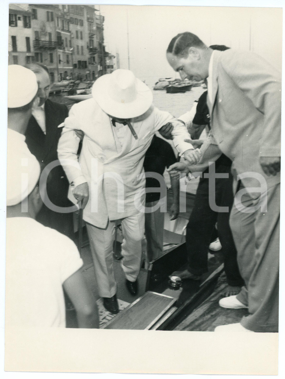 Fotografia d epoca originale 1959 PORTOFINO Arrivo di Winston CHURCHILL in barca  Foto vintage 18x24 cm 2 1