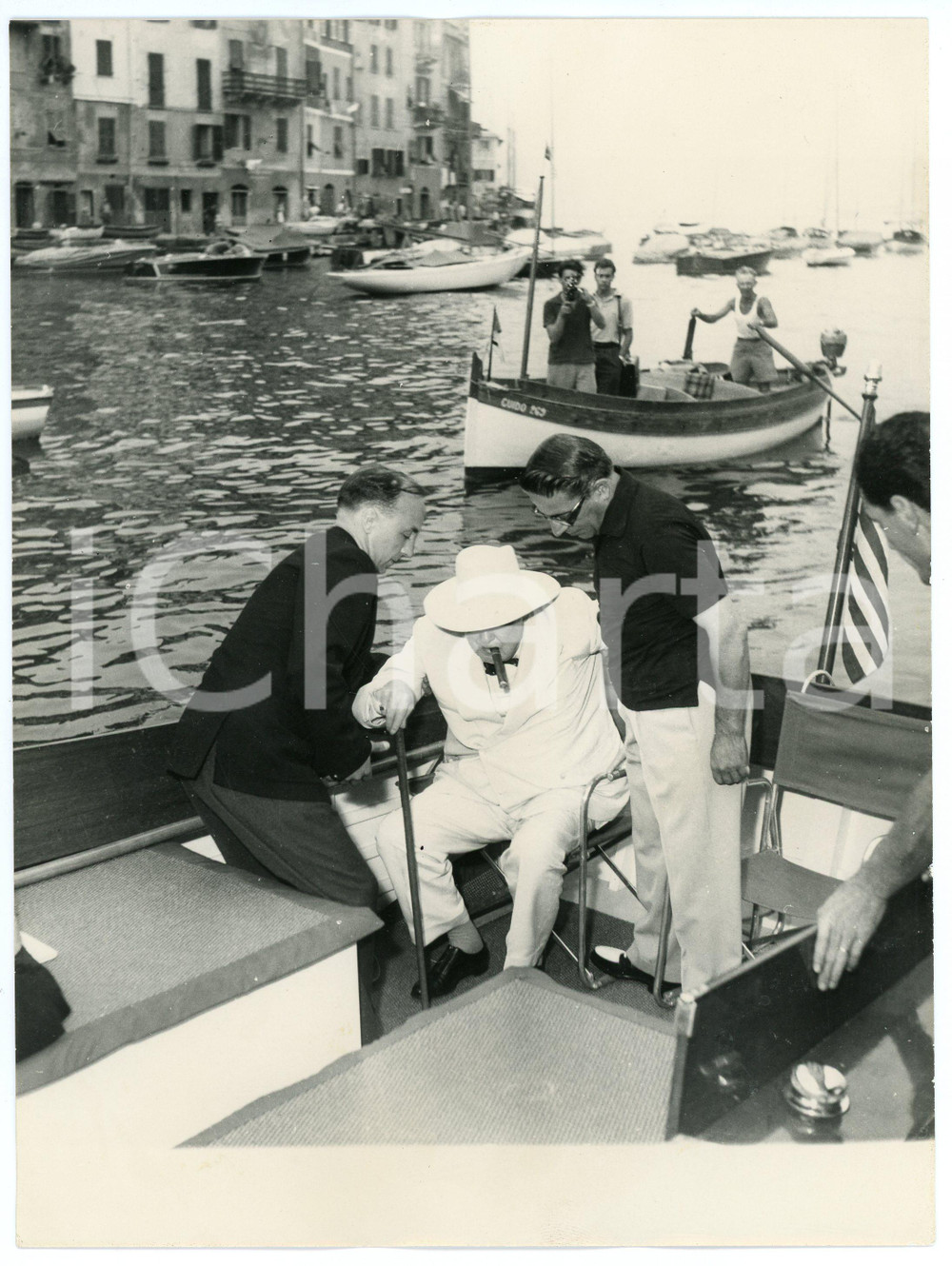 Fotografia d epoca originale 1959 PORTOFINO Arrivo di Winston CHURCHILL in barca  Foto vintage 18x24 cm 4 1