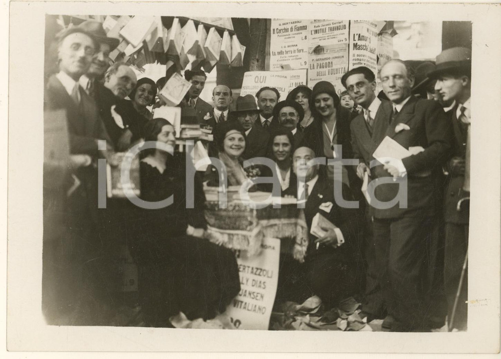 Fotografia d epoca originale 1931 MILANO Fiera del Libro  Scrittori Rada JACONIS GORRIERI  I.G.SERRA  Foto 1