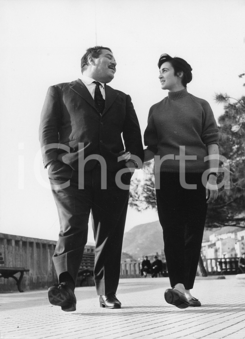 Fotografia d epoca originale 1958 CAMOGLI Folco LULLI Prima delle riprese PEZZO, CAPOPEZZO E CAPITANO Foto 1 1