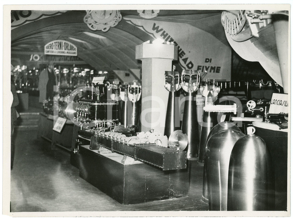 Fotografia d epoca originale 1935 MILANO Fiera Campionaria  Nave ODERO TERNI ORLANDO Silurificio WHITEHEAD 1