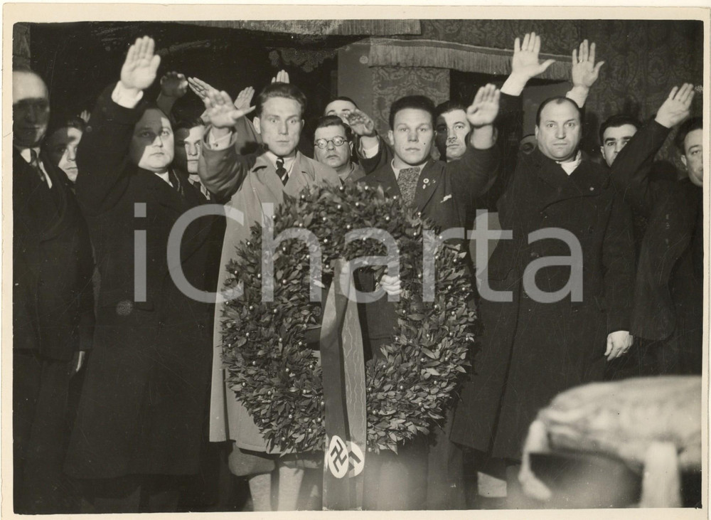 Fotografia d epoca originale 1936 MILANO Cripta dei Caduti Fascisti  Omaggio dei pugili tedeschi Foto 1