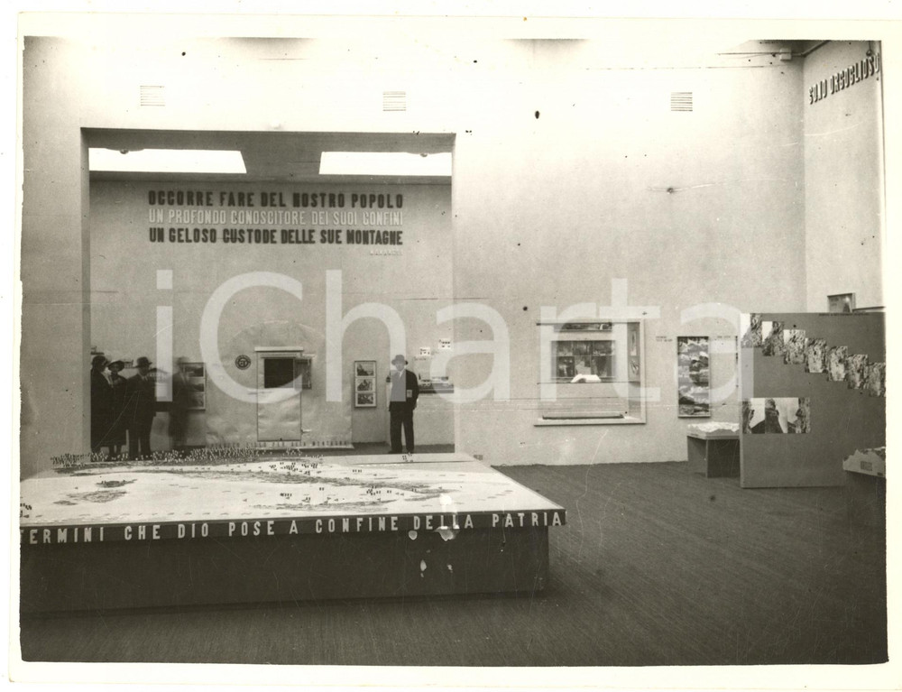 Fotografia d epoca originale 1935 MILANO TRIENNALE Mostra dello Sport  Salone Montagna e Alpinismo Foto 1