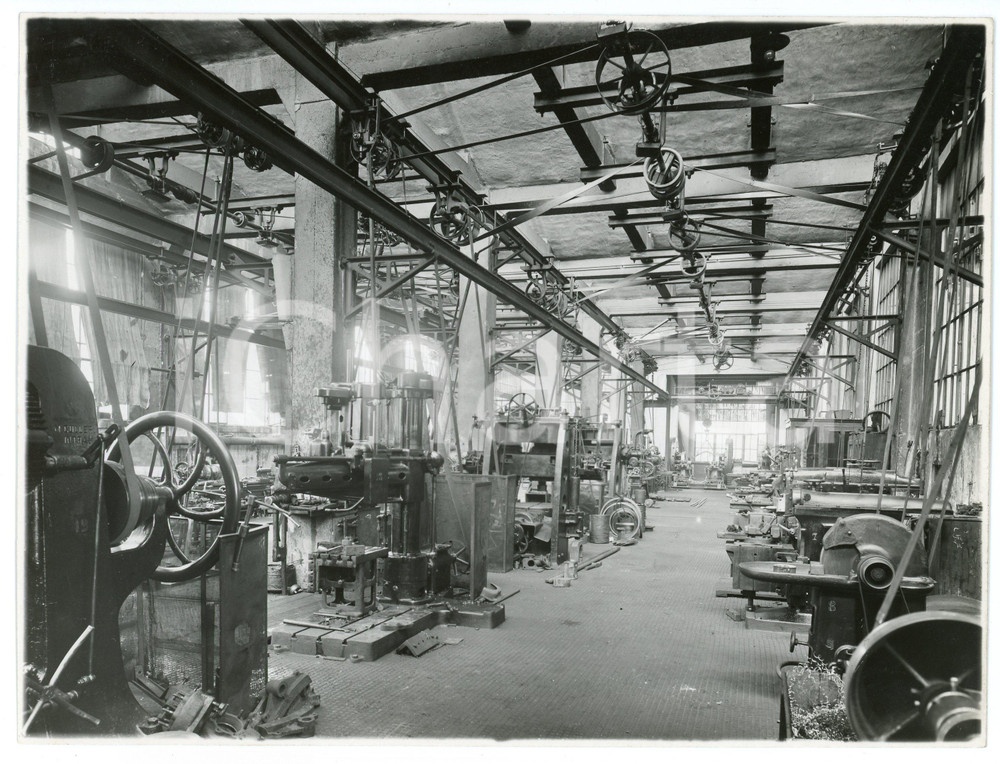 Fotografia d epoca originale 1935 MILANO  LAMBRATE Deposito locomotive  Officine  Foto 23x17 cm 1
