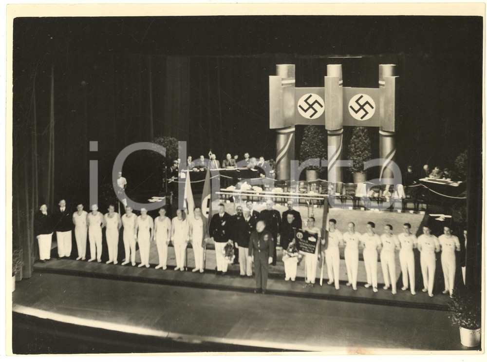 Fotografia d epoca originale 1936 MILANO Teatro Lirico  Incontro di ginnastica ItaliaGermania Foto 24x18 1