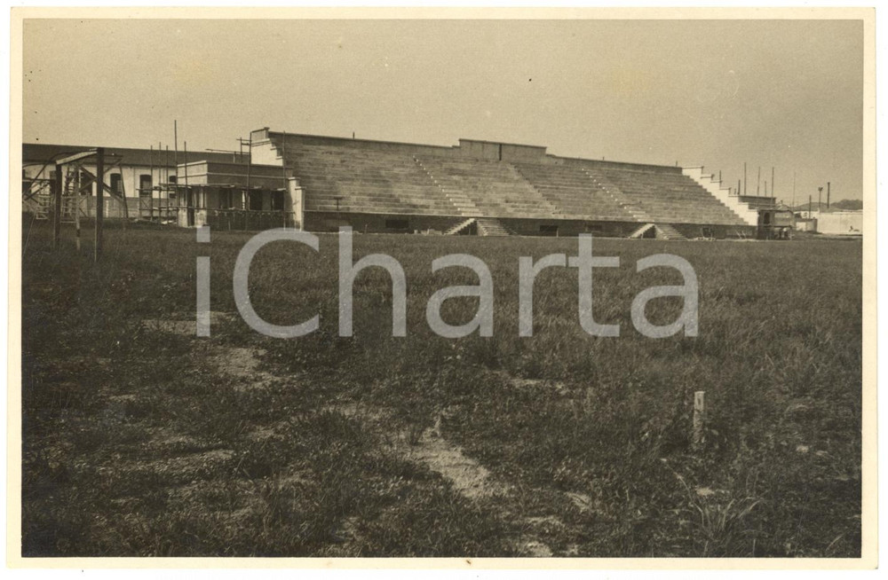 Fotografia d epoca originale 1932 MILANO Via Padova  Campo sportivo e piscina in costruzione Foto 18x12 cm 1