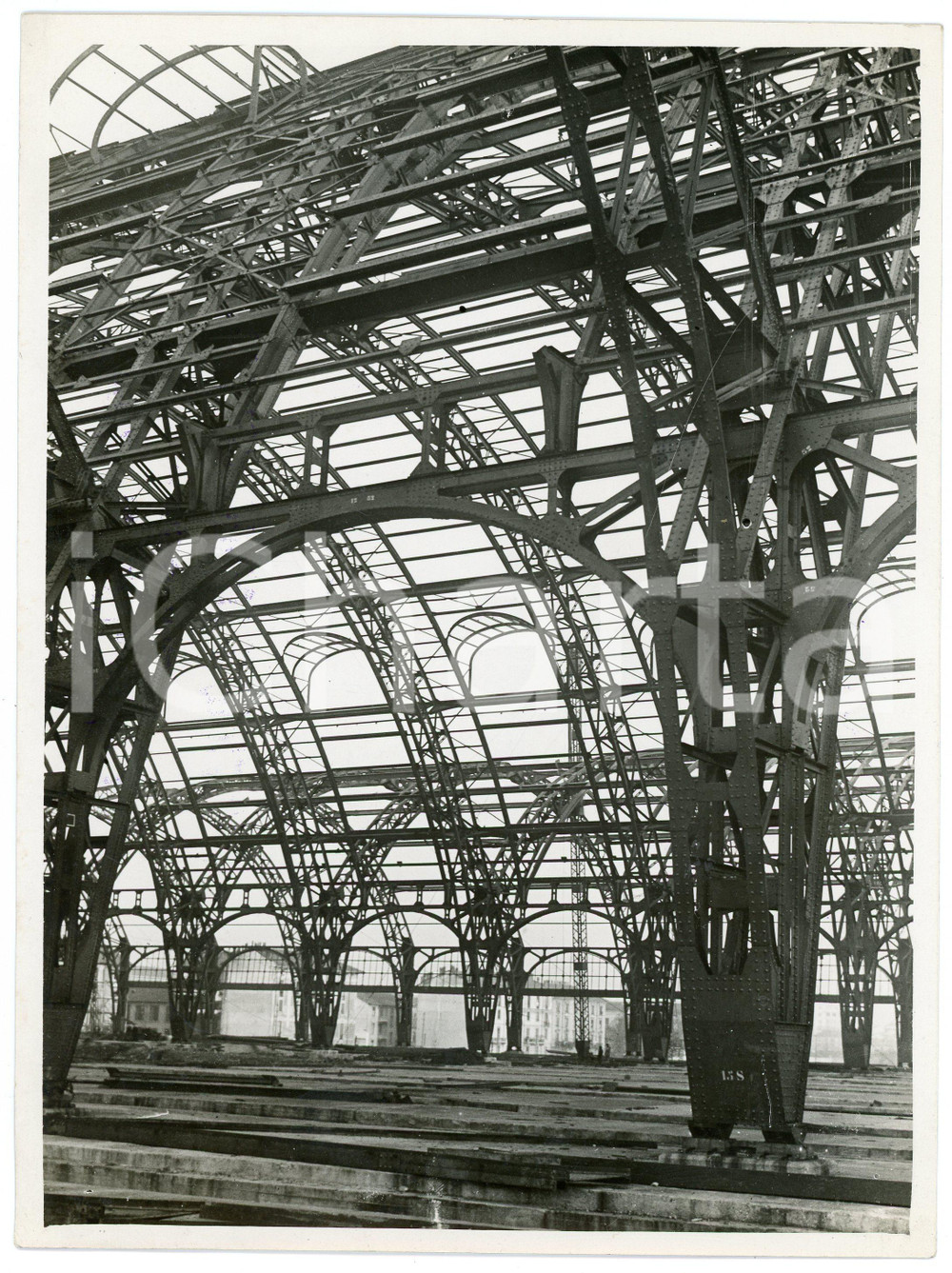 Fotografia d epoca originale 1929 MILANO Cantiere nuova Stazione Centrale  Costruzione delle navate  Foto 1 1