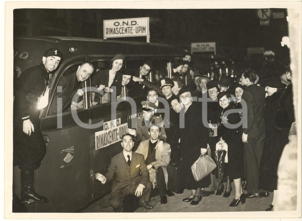 Fotografia d epoca originale 1939 MILANO OND RinascenteUPIM  Dopolavoristi in partenza per Predappio Foto 1