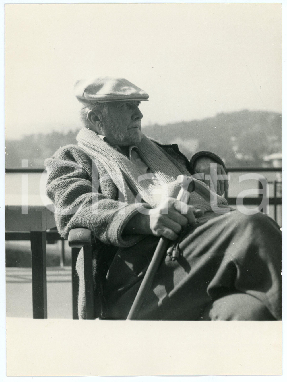 Fotografia d epoca originale 1959 RAPALLO Ezra POUND sul lungomare  Foto 18x24 cm 4 1