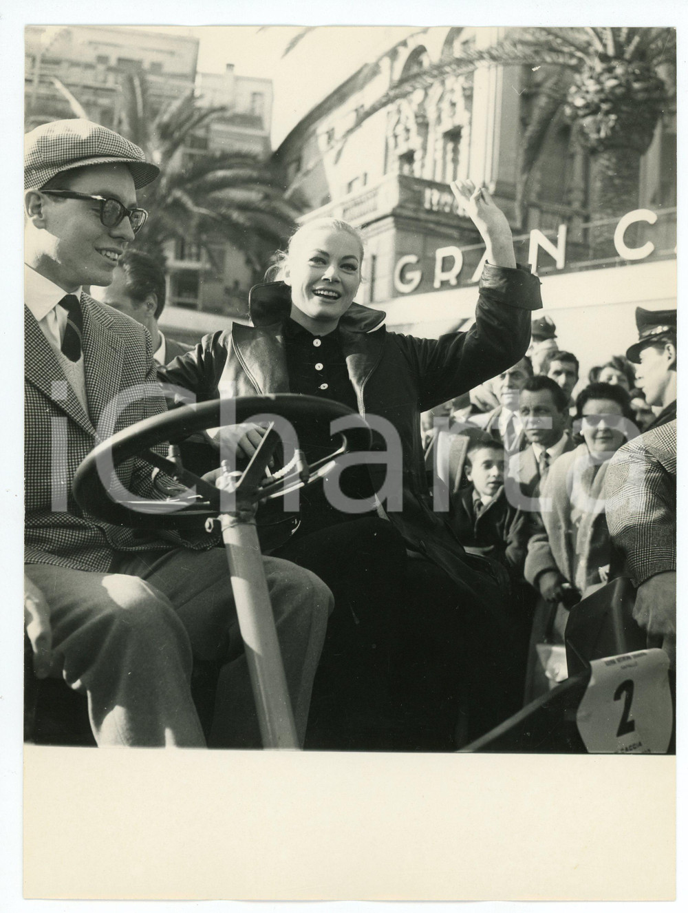 Fotografia d epoca originale 1959 CARNEVALE di RAPALLO Caccia al tesoro  Anita EKBERG in gara  Foto 3 1