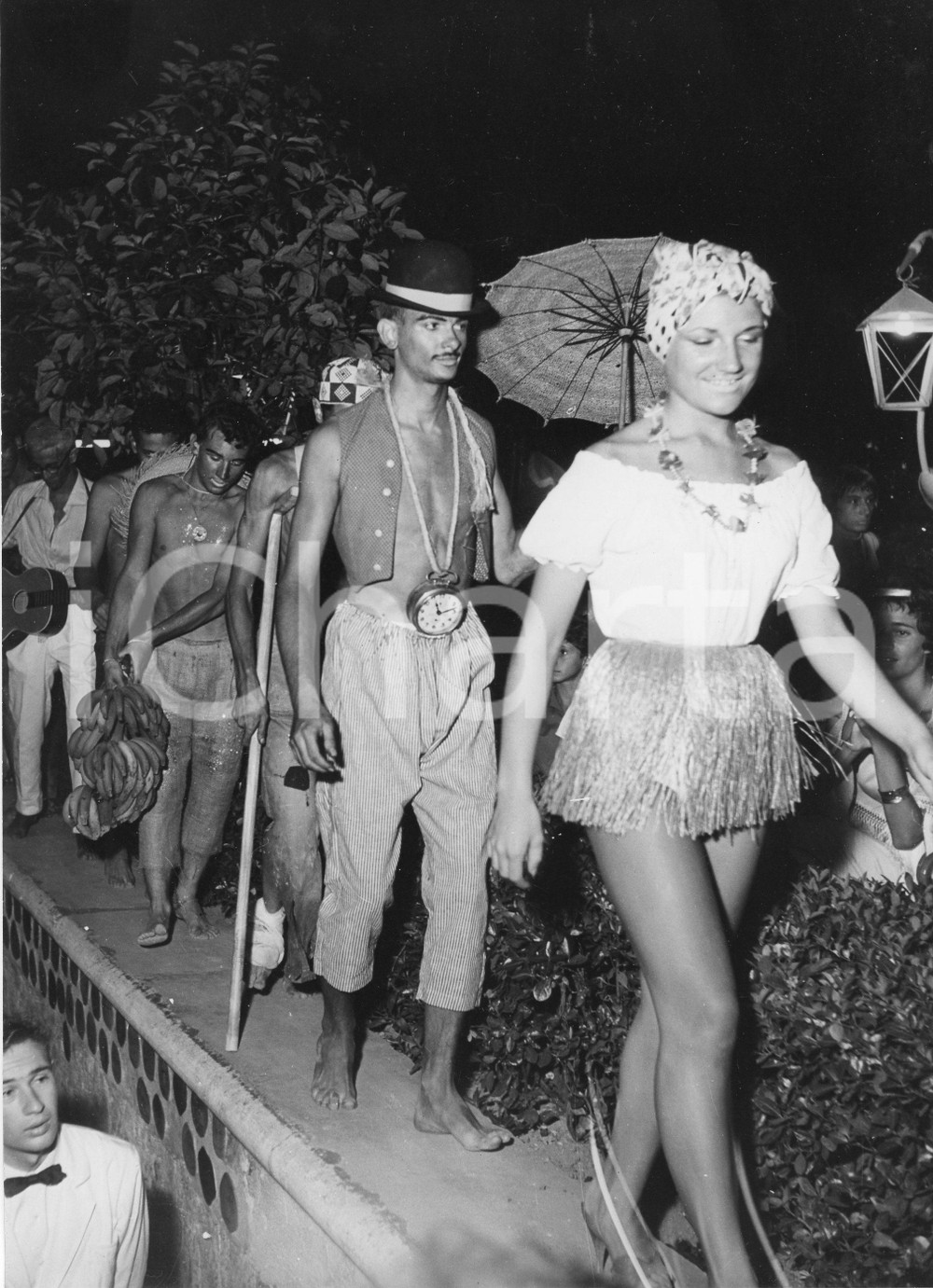 Fotografia d epoca originale 1958 ALASSIO Elezione MISS MURETTO  Sfilata in costume  Foto 18x24 cm 1 1