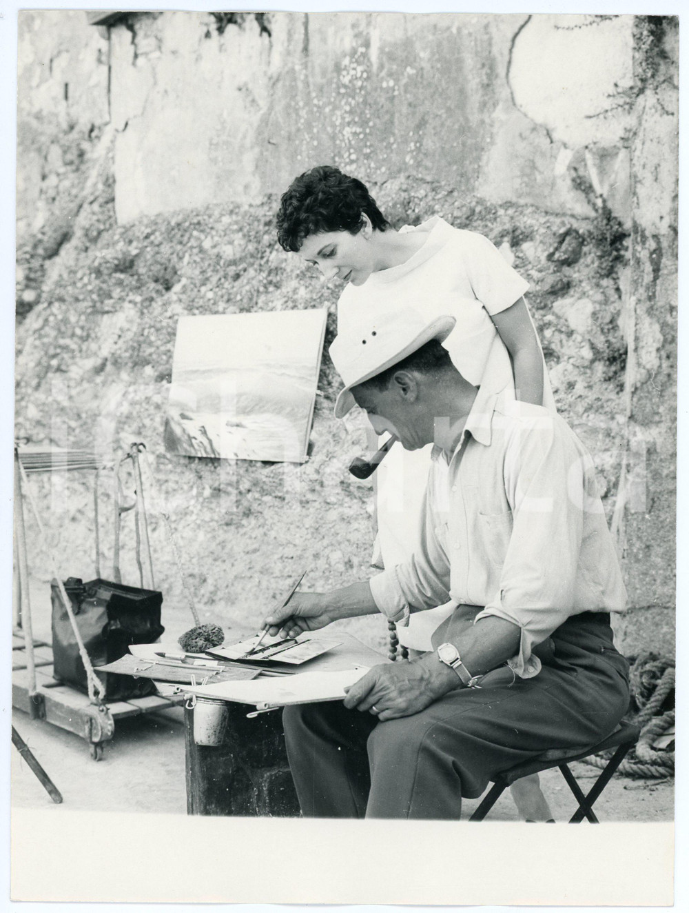 Fotografia d epoca originale 1958 PORTOFINO Valentina CORTESE osserva un pittore al lavoro Foto 18x24 cm 1 1