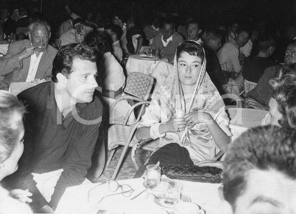 Fotografia d epoca originale 1958 PORTOFINO Gabriele FERZETTI Maria Grazia EMINENTE a una serata  Foto 2 1