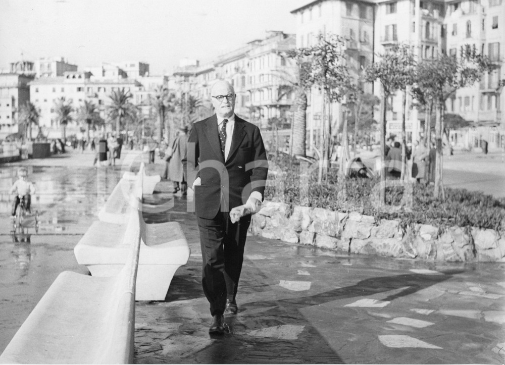 Fotografia d epoca originale 1955 RAPALLO Thornton WILDER commediografo americano  Foto 24x18 cm 4 1