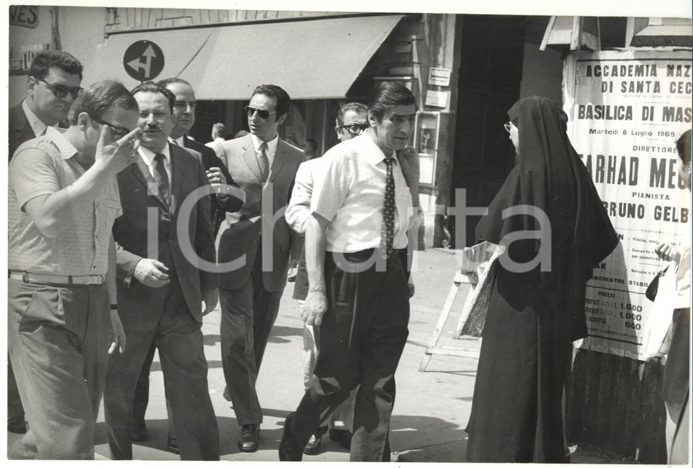 Fotografia d epoca originale 1965 ca ROMA Arrivo Mauro FERRI per congresso PARTITO SOCIALISTA ITALIANO 1