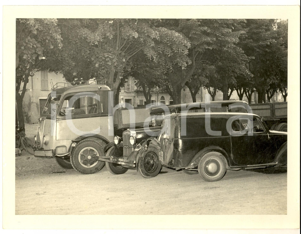 Fotografia d epoca originale 1951 ROBECCO SUL NAVIGLIO Incidente FIAT 500 TOPOLINO furgone  FIAT 524 Foto 1