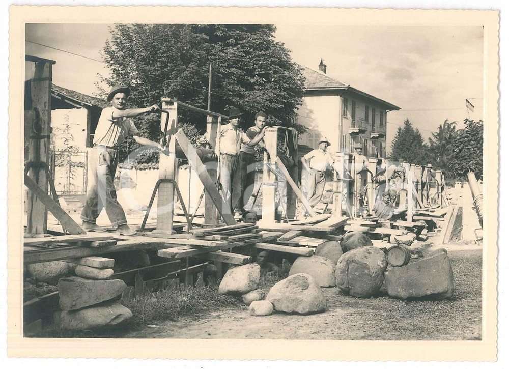 Fotografia d epoca originale 1960 ca BIELLA Cantiere stradale  Foto BINI ANIMATA operai 18x13 1