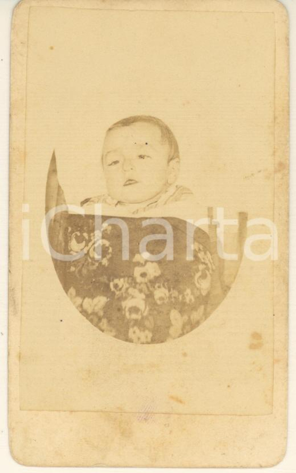 Fotografia d epoca originale 1875 ca VARESE Ritratto di bambino  Foto POST MORTEM Eugenio FIDANZA CDV 1