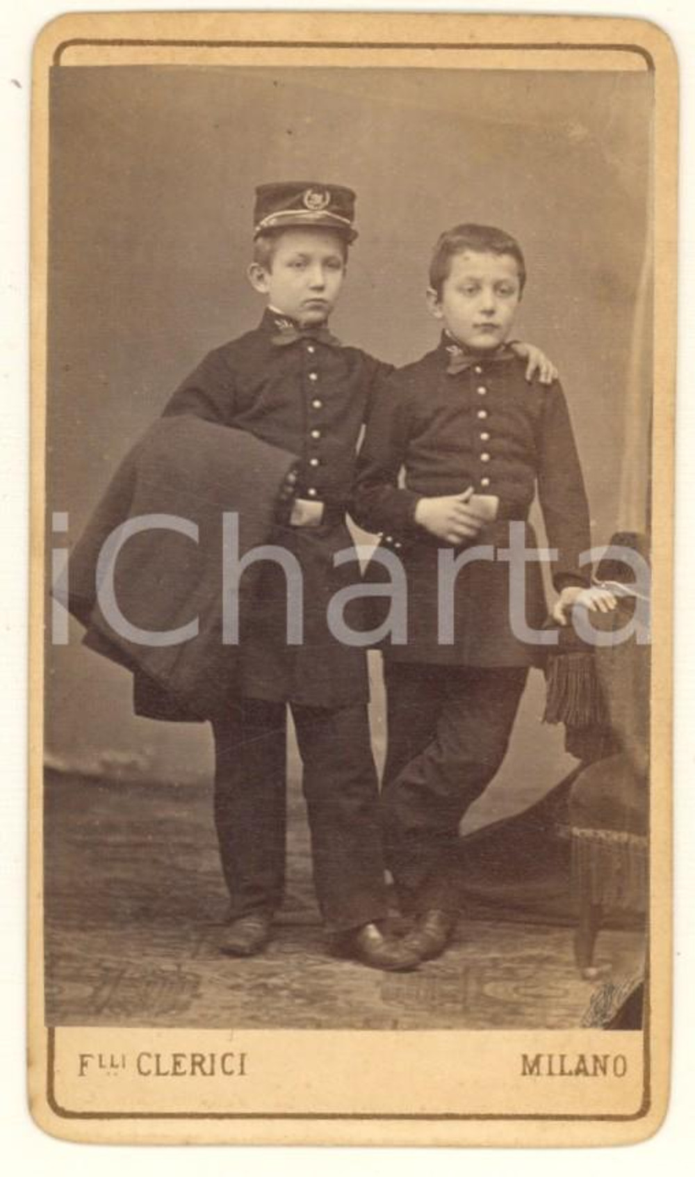 Fotografia d epoca originale 1875 MILANO Fratelli LORETZ bambini in divisa REGIO ESERCITO Foto CLERICI CDV 1