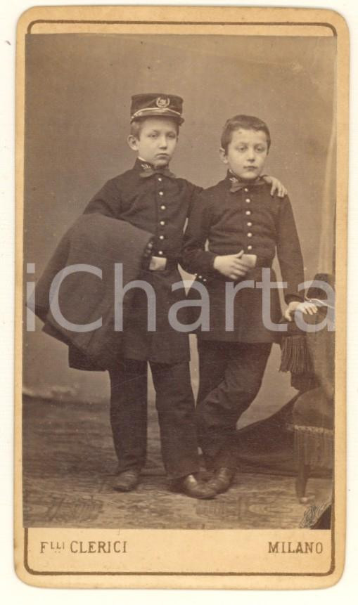Fotografia d epoca originale 1875 MILANO Fratelli LORETZ bambini in divisa REGIO ESERCITO Foto CLERICI CDV 1