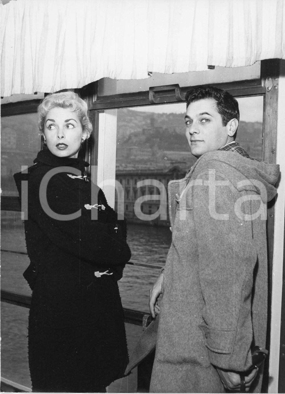 Fotografia d epoca originale 1955 GENOVA M/N COLOMBO Janet LEIGH Tony CURTIS in partenza  Foto 18x24 cm 2 1