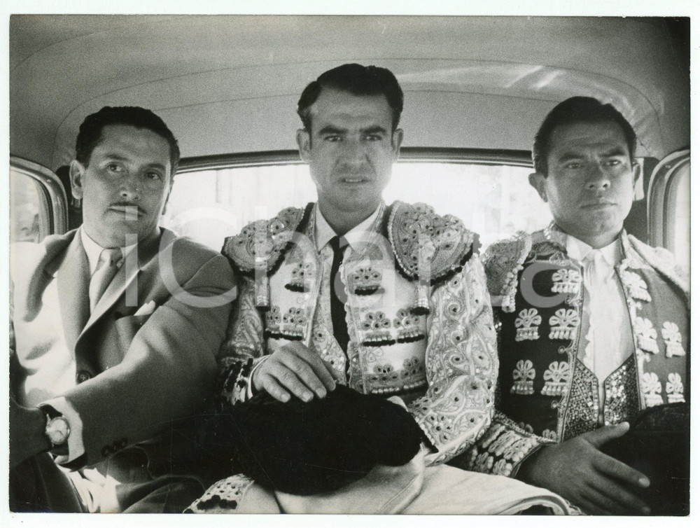 Materiale cinematografico d’epoca 1956 CINEMA Torero! Luis PROCUNA Regia di Carlos VELO Foto seriale 17x13 cm 1