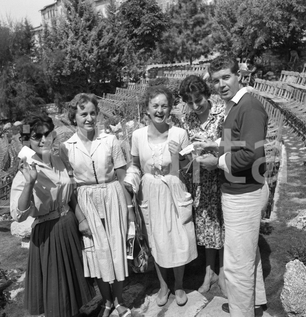 Fotografia d epoca originale 1960ca SPOLETO? Joe SENTIERI firma autogafi NEGATIVO ORIGINALE 1