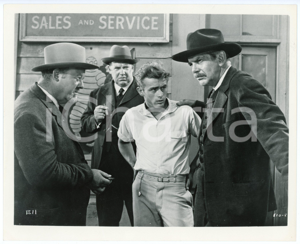 Fotografia d epoca originale 1955 EAST OF EDEN James DEAN Burl IVES Raymond MASSEY Bibendum MICHELIN Photo 1