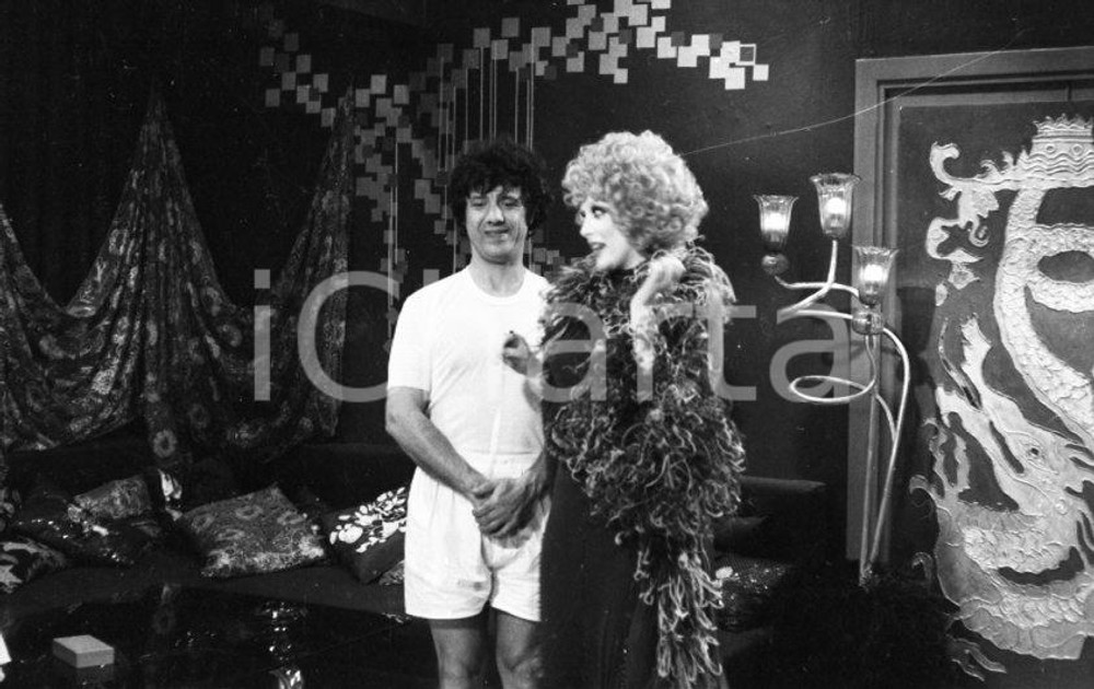 Fotografia d epoca originale 1974 PAOLO IL FREDDO Franco FRANCHI Isabella BIAGINI NEGATIVO ORIGINALE 1