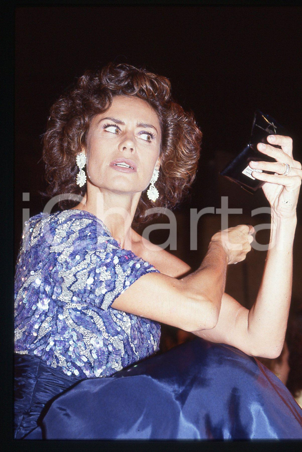 Fotografia d epoca originale 35mm vintage slide 1992 DIANO MARINA Corinne CLERY controlla il trucco 1 1