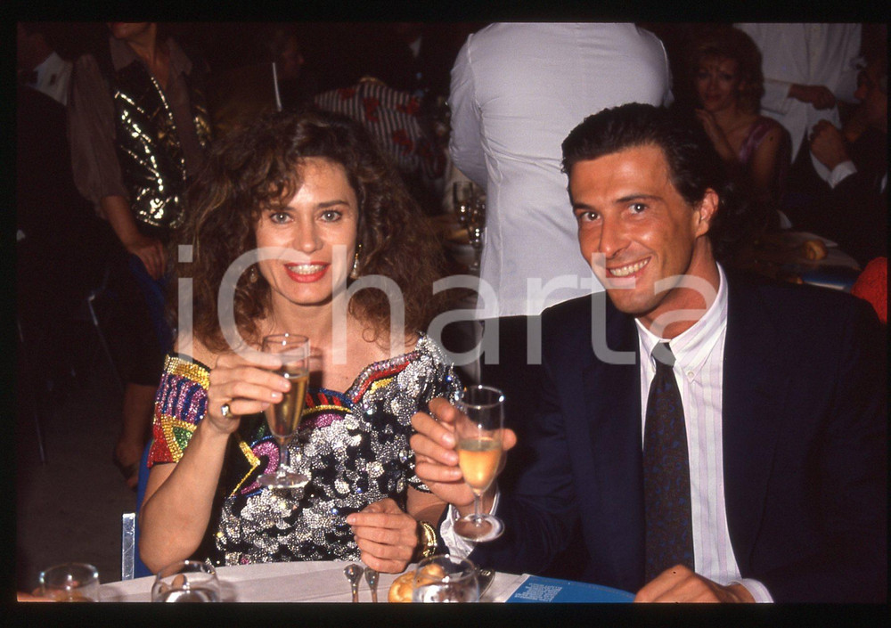 Fotografia d epoca originale 35mm vintage slide 1990 ca COMO Corinne CLERY all evento VIVA HOLLYWOOD 1 1