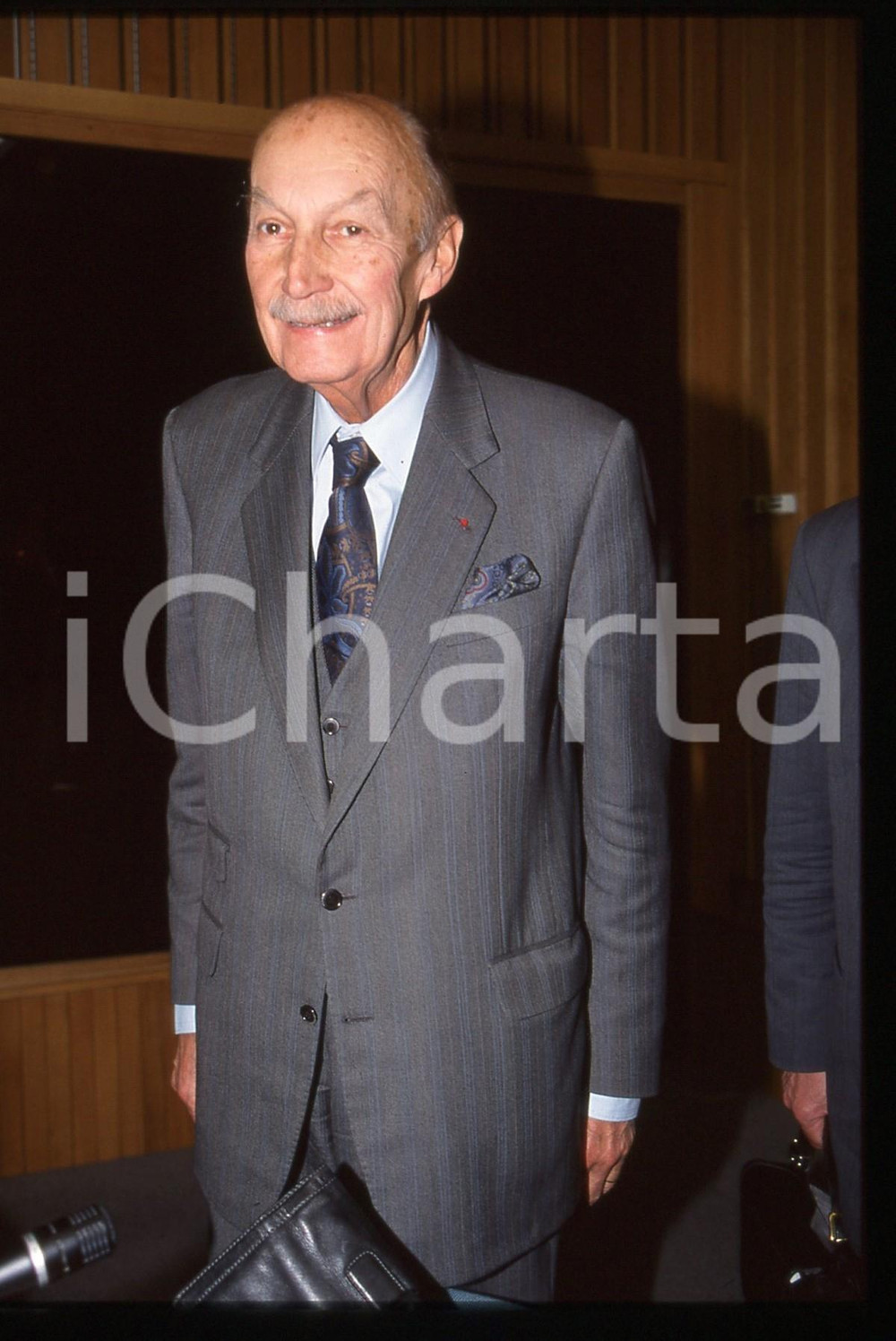 Fotografia d epoca originale 35mm vintage slide 1995 ca ITALIA Pierre DUMAS Ritratto del politico francese 3 1