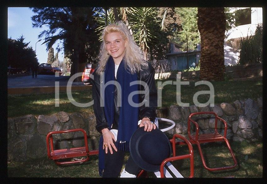 Fotografia d epoca originale Nikka COSTA  Festival di SANREMO 1990  Garden 35mm vintage slide 3 1