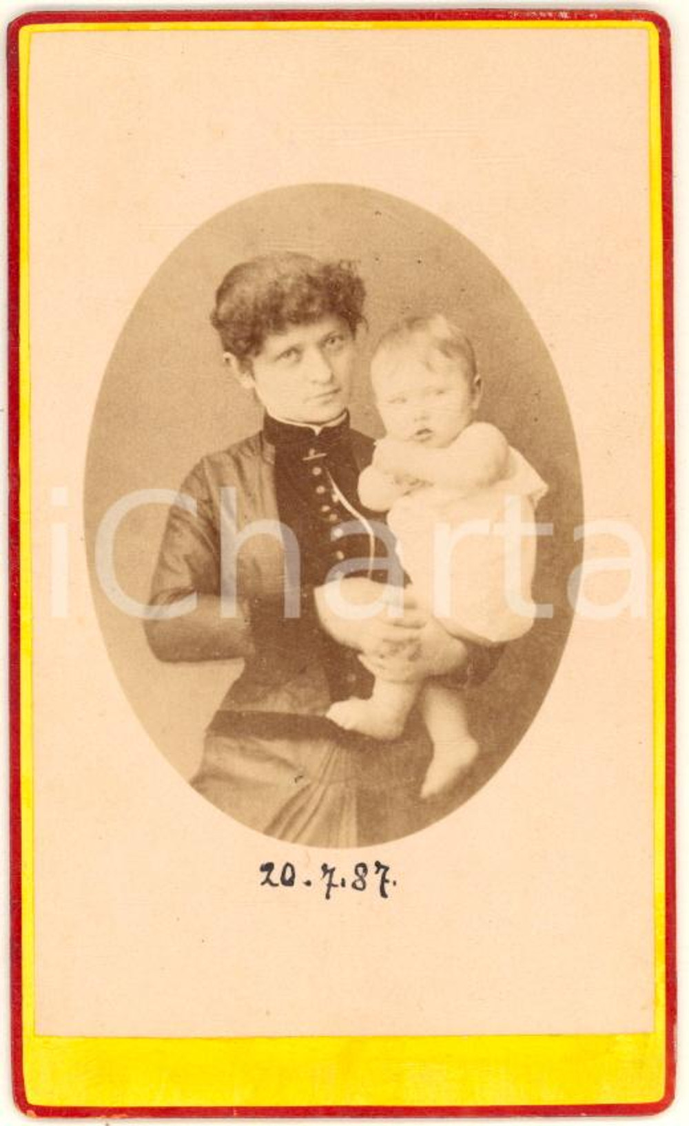 Fotografia d epoca originale 1887 MILANO ? Madre con il figlio di pochi mesi  Ritratto Foto CDV 1 1