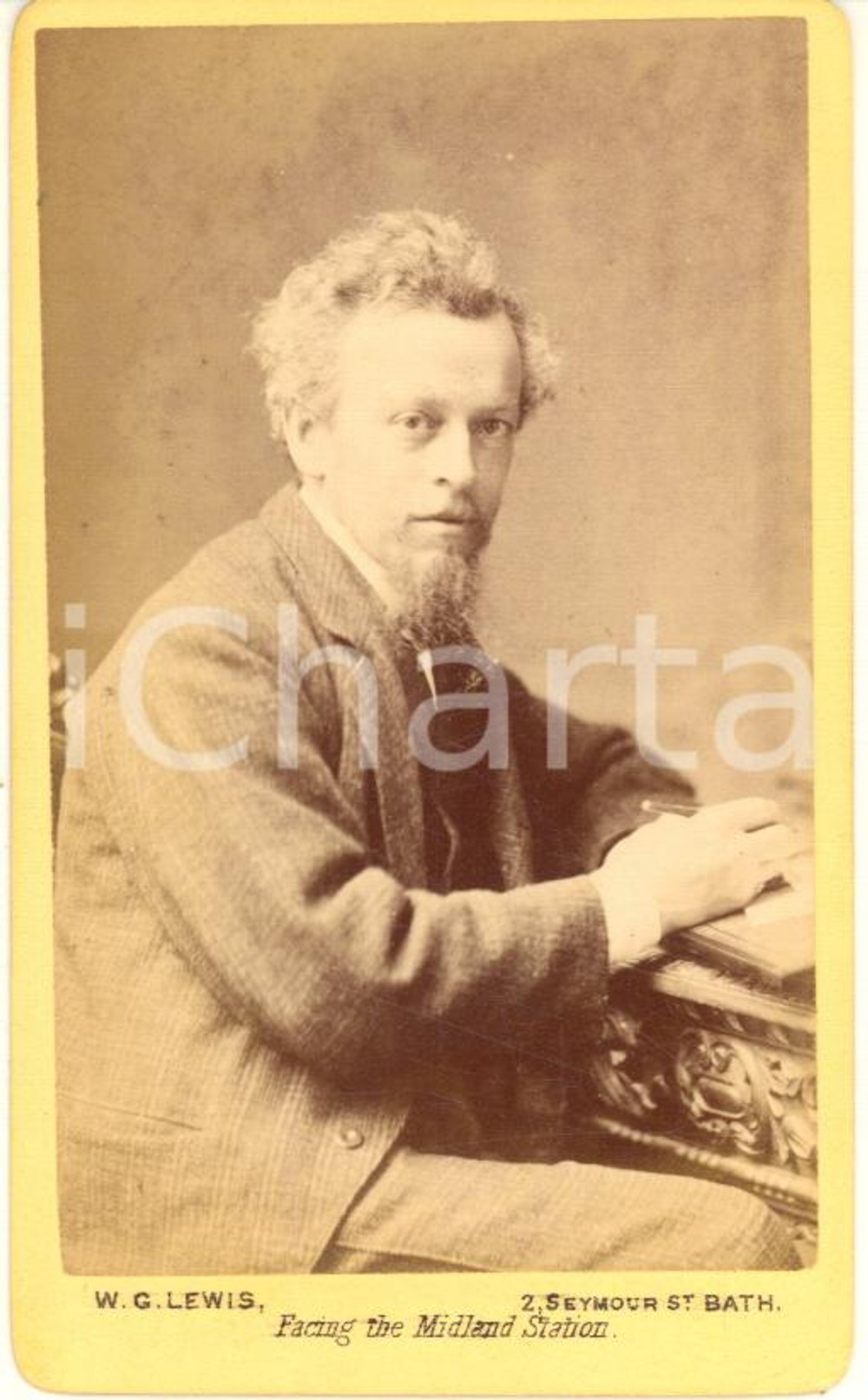 Fotografia d epoca originale 1900 ca BATH UK Young man with a book  Portrait  Photo W. G. LEWIS CDV 1