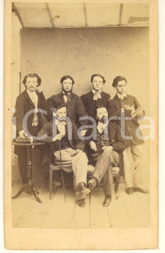 Fotografia d epoca originale 1870 ca MILANO ? Gruppo di giovani uomini con libri  Ritratto  Foto CDV 1
