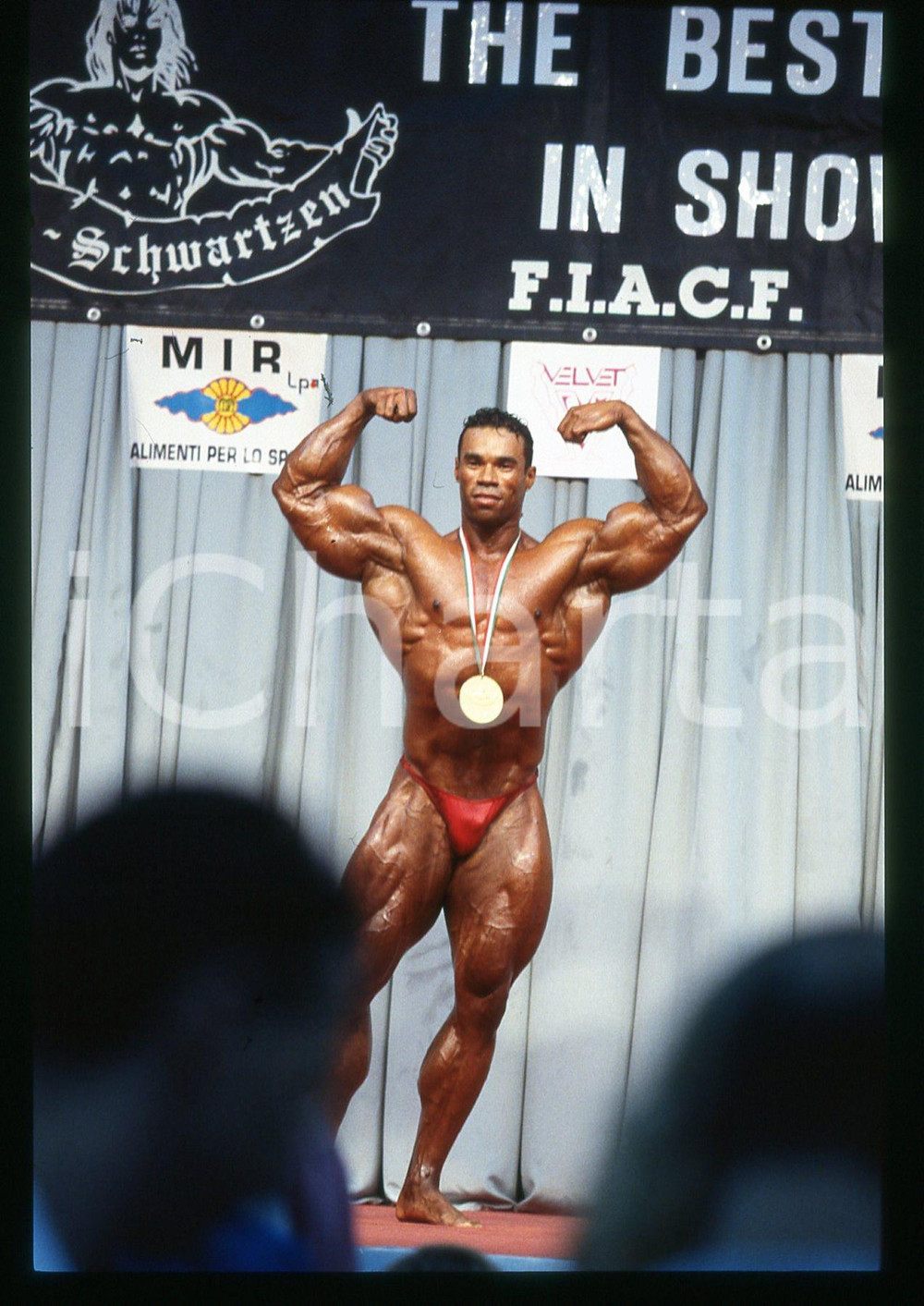 Fotografia d epoca originale 1994 MILANO  IFBB GRAND PRIX ITALY  Kevin LEVRONE 35mm VINTAGE SLIDE 1