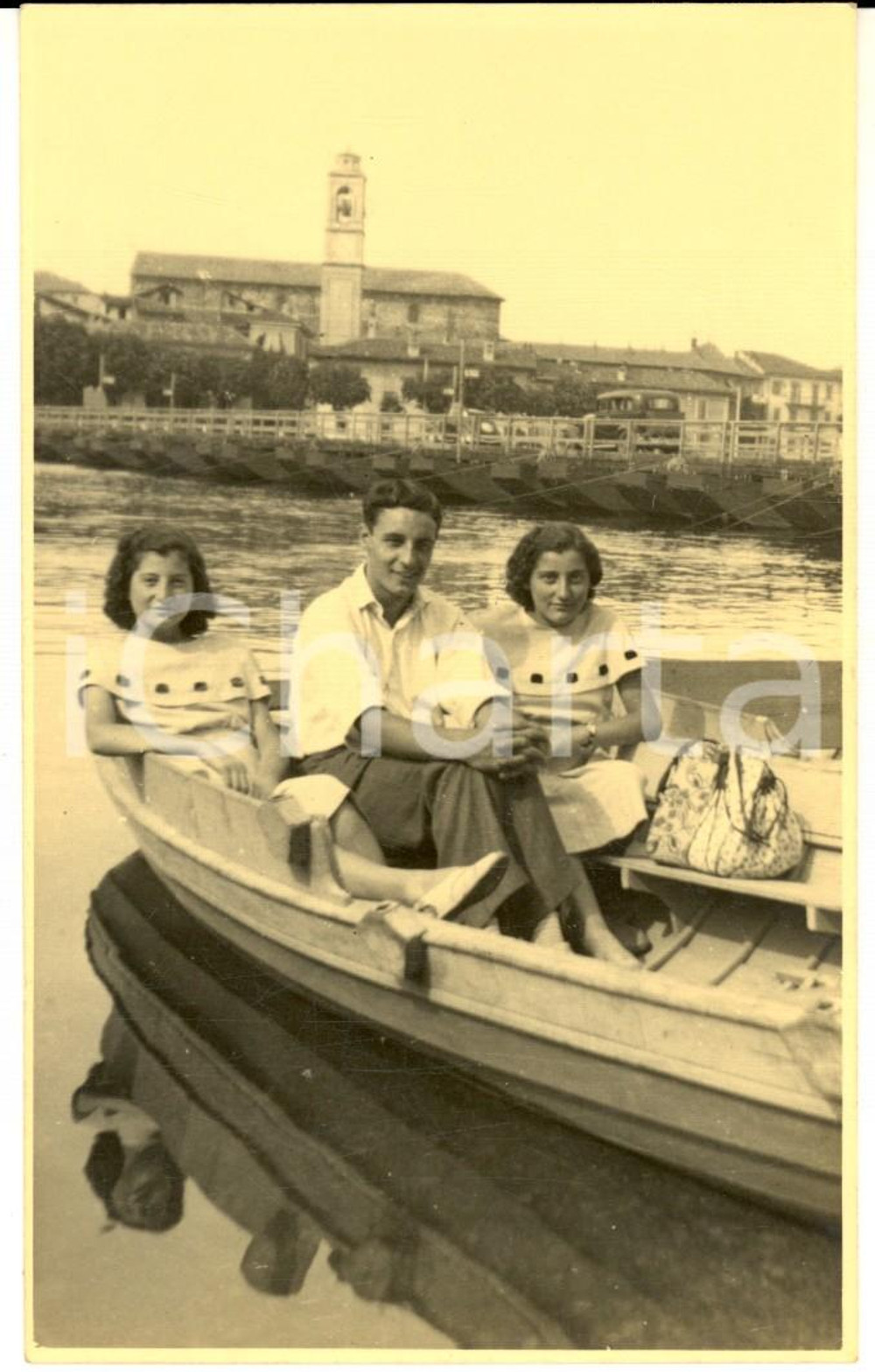 Fotografia d epoca originale 1946 SESTO CALENDE Amici in barca sul Ticino  Foto cartolina VINTAGE 1