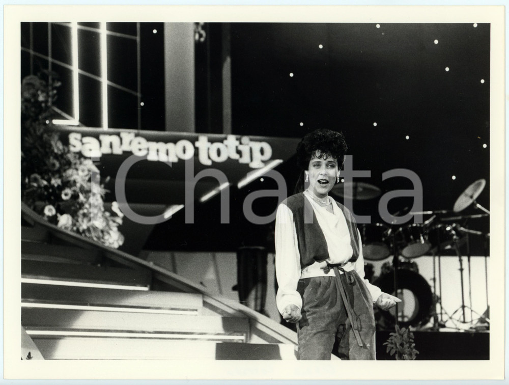Fotografia d epoca originale 1985 FESTIVAL DI SANREMO Cinzia CORRADO Ritratto della cantante  Foto 24x17 cm 1